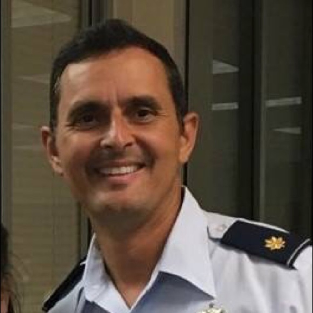 Meet your Posher, Christopher